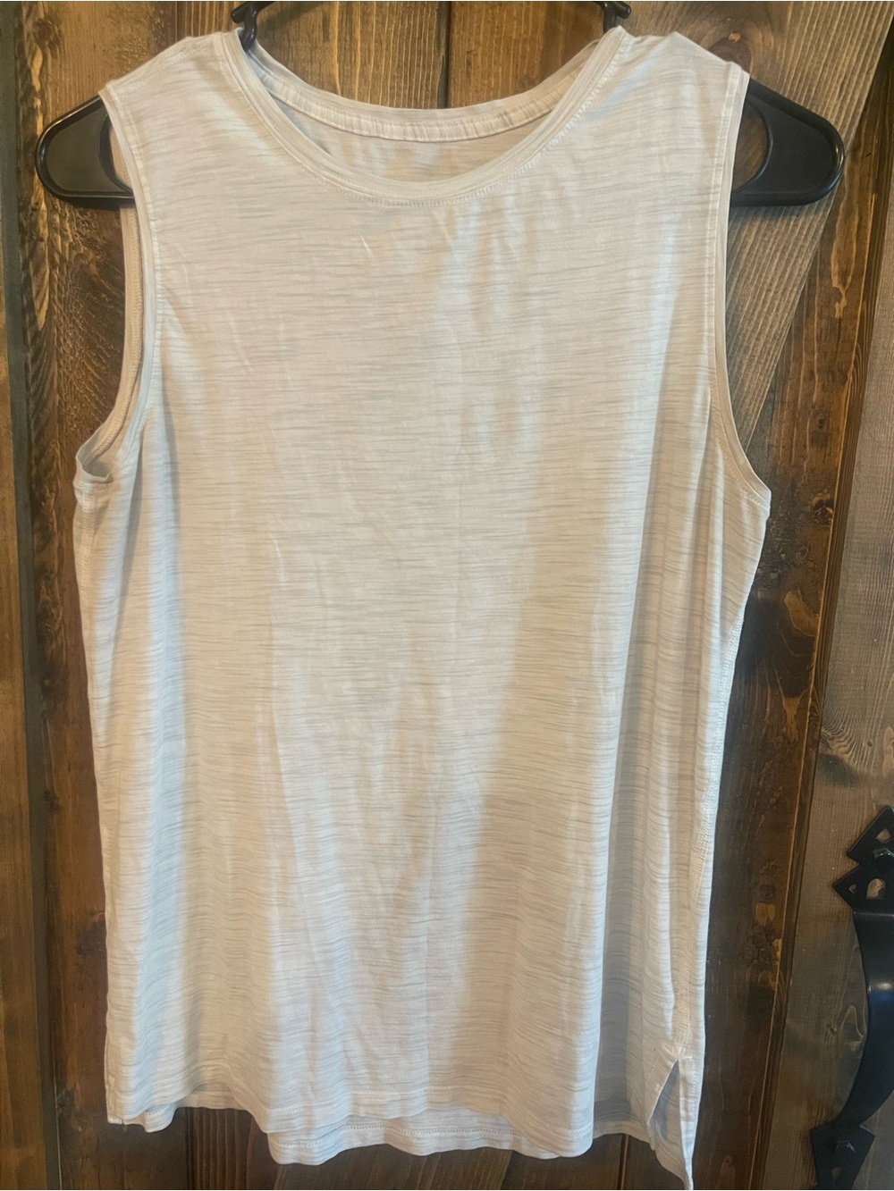 Lululemon Women's Sleeveless Crew Neck Tank Top - light grey